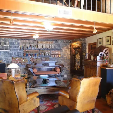 Sleeps 6 Pool Wifi Civenna